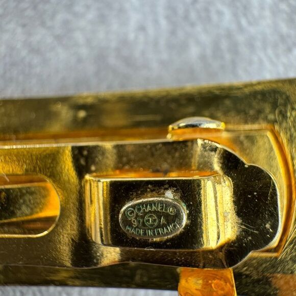 Chanel Vintage Logo Embossed Gold Hair Clip Barrette - Picture 7 of 9